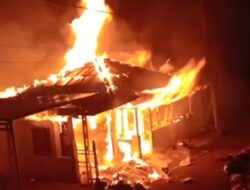 Dua Rumah Warga di Langowan Minahasa Terbakar