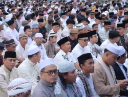 Kapolres Kotamobagu Bersama Forkopimda Laksanakan Salat Idulfitri 1447H