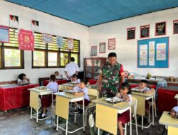 Babinsa Kawal Ketat Program Makan Bergizi Gratis di Bolaang Mongondow